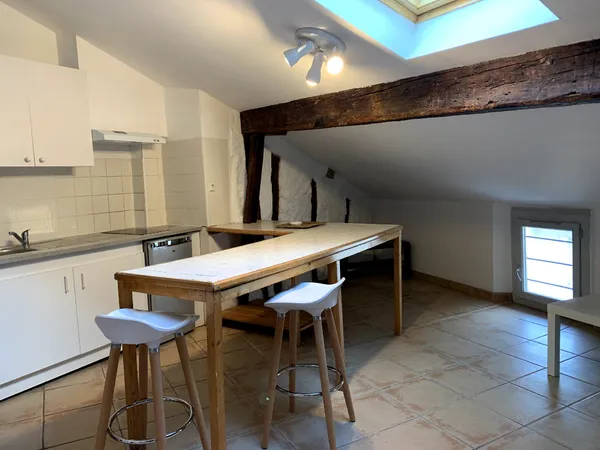 FOIX - A LOUER - APPARTEMENT MEUBLE DE TYPE T1 BIS, IDEAL ETUDIANT 