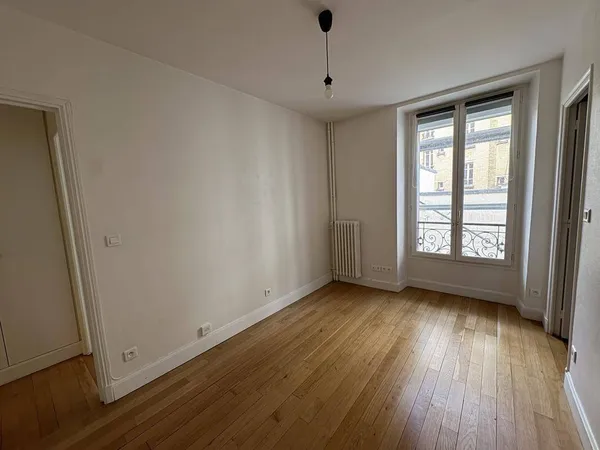 Loue T2 - 32.41m² - Paris 