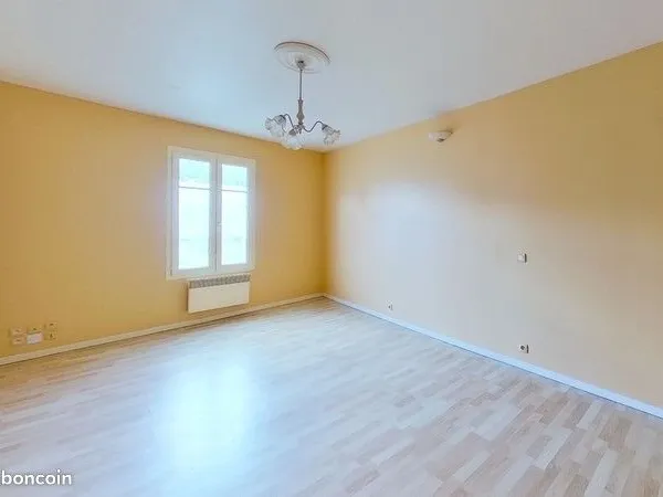 Lumineux T3 bis (Duplex) de 68m2 (+30 m2 hors loi carrez) 