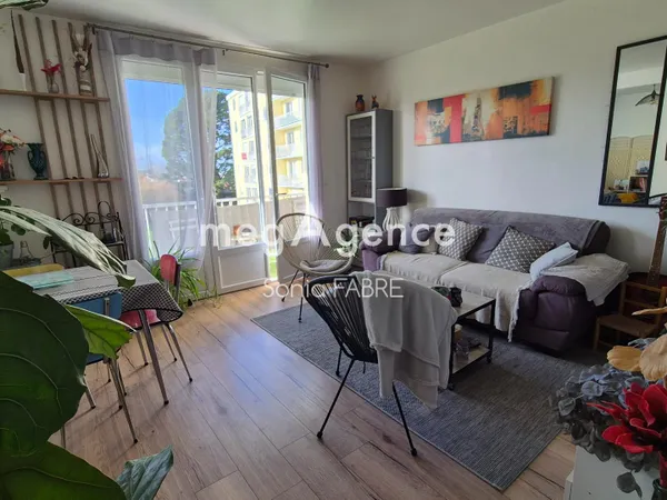 Appartement T3 très lumineux REZE 