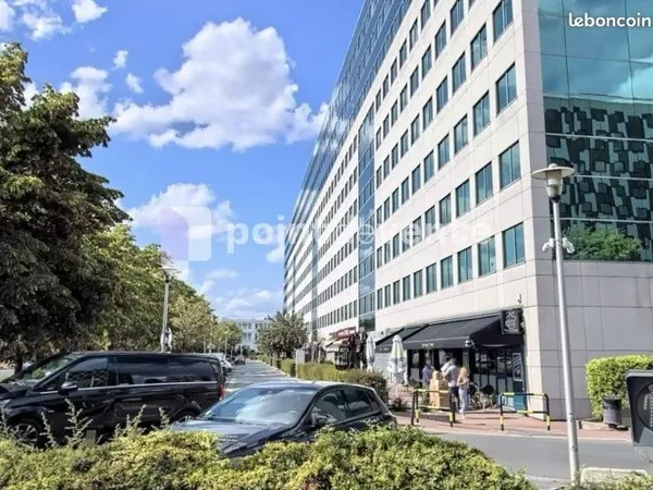 Local commercial 550 m² 