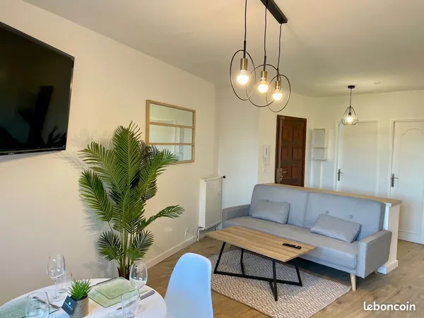 Chambre disponible dans une coloc 