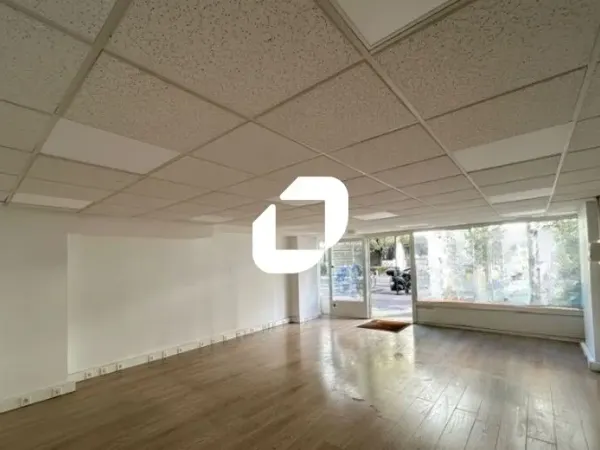 Location Commerce Montrouge 92120 
