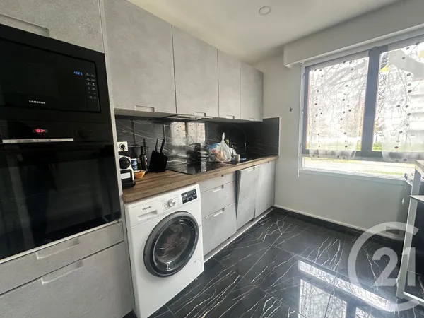 Appartement 5 pièces 92 m² 