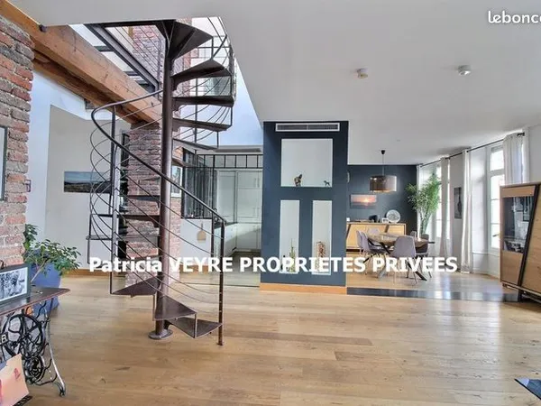 Loft 7 pièces 230 m² 