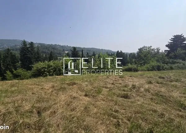 Terrain 3070 m² 