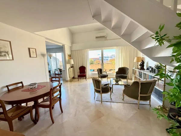Duplex 5 pièces 110 m² 