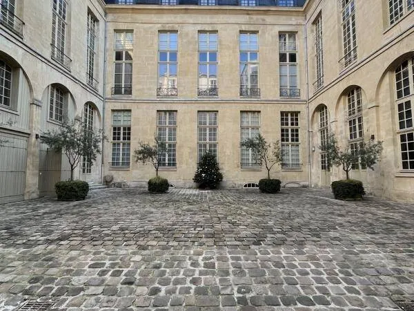 Studio 1 pièce 35 m² 