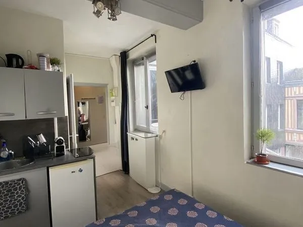 Studio 1 pièce 15 m² 