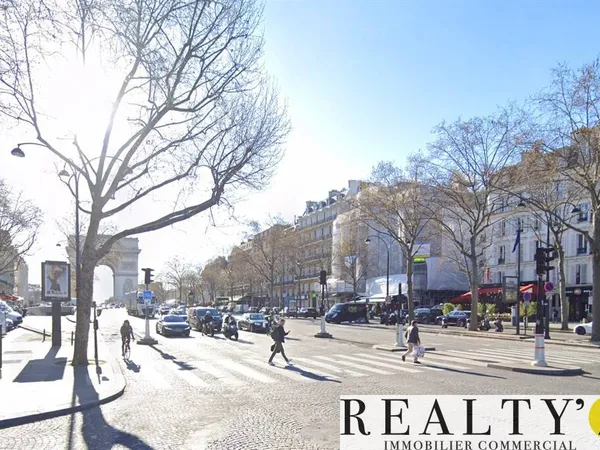 Boutique 2 pièces 198 m² 