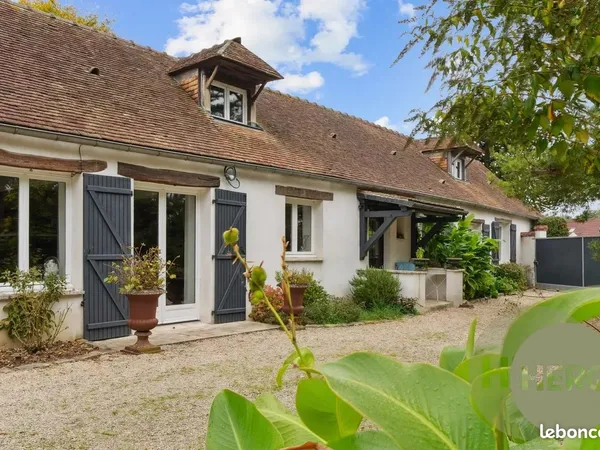 Propriété 7 pièces 167 m² 