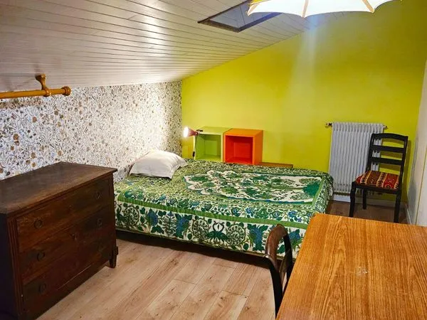Chambre de 14 m² en colocation - Maison familiale - 150m² - Idéal étudiants/jeunes actifs 