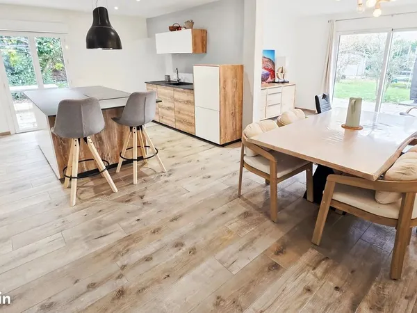 Maison 5 pièces 170 m² 
