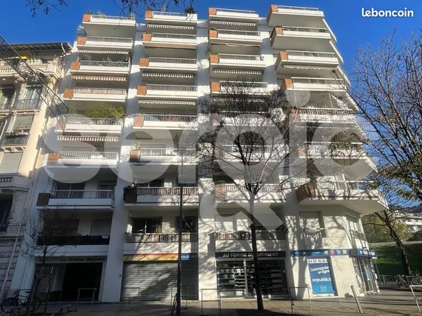 Appartement 1 pièce 30 m² 