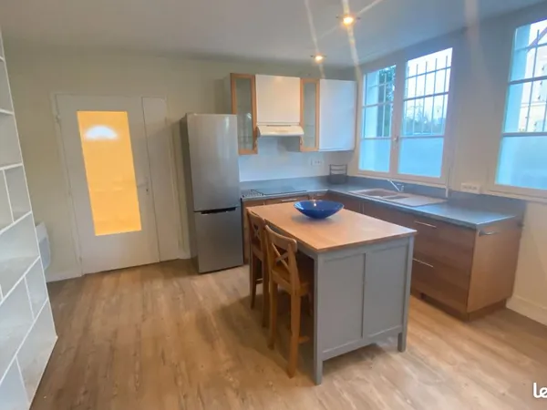 Studio 1 pièce 38 m² 