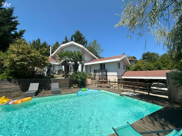 Maison 7 pièces 180 m² 