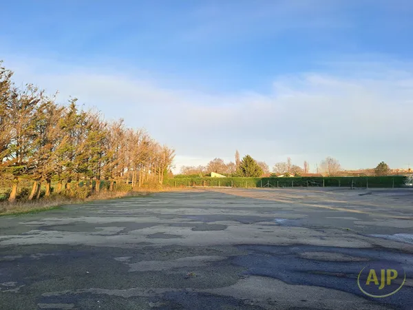 ST CHRISTOPHE DU LIGNERON - Terrain 1295 m² 