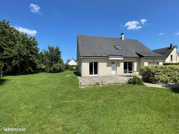 Maison individuelle située à La Neuville Chant d'Oisel 