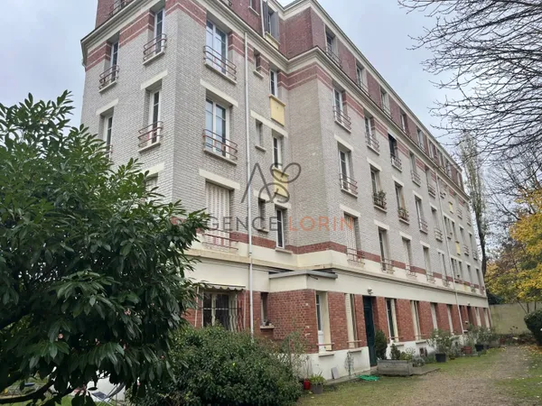 Studio 1 pièce 19 m² 