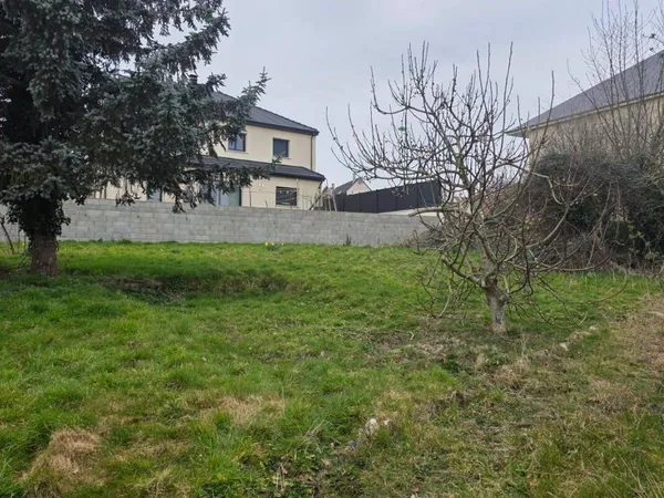 Propriété 200 m² 