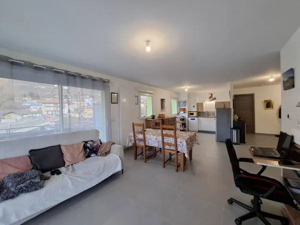 Appartement 3 pièces 79 m² 