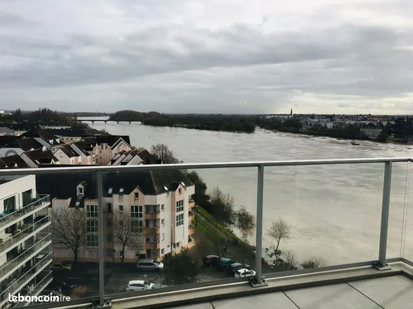 Appartement 4 pièces 81 m² 