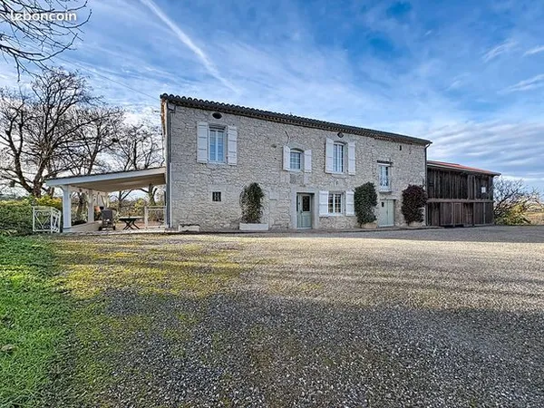 Maison 9 pièces 265 m² 