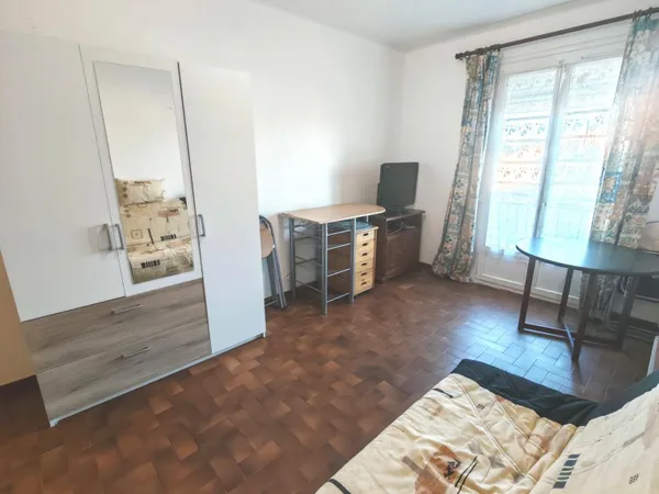Studio 1 pièce 21 m² 