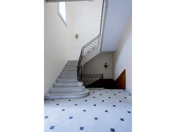 Bureaux 2386 m² 