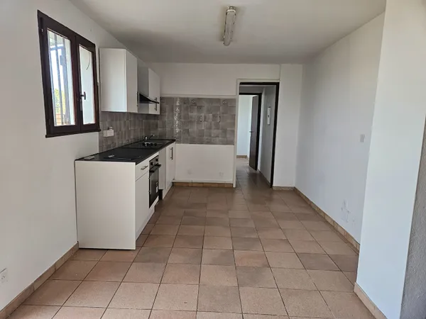 Appartement T2/3 - 44 m2 - lLES MILLES 