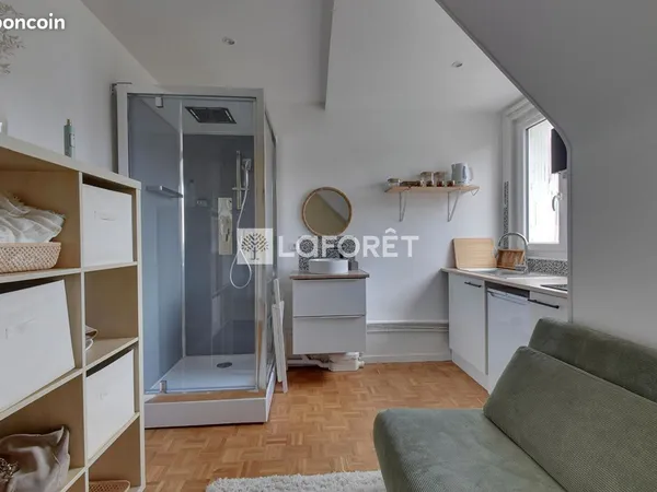 Studio 1 pièce 9 m² 