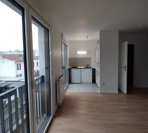 Studio 1 pièce 40 m² 