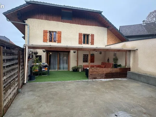 Maison 6 pièces 180 m² 