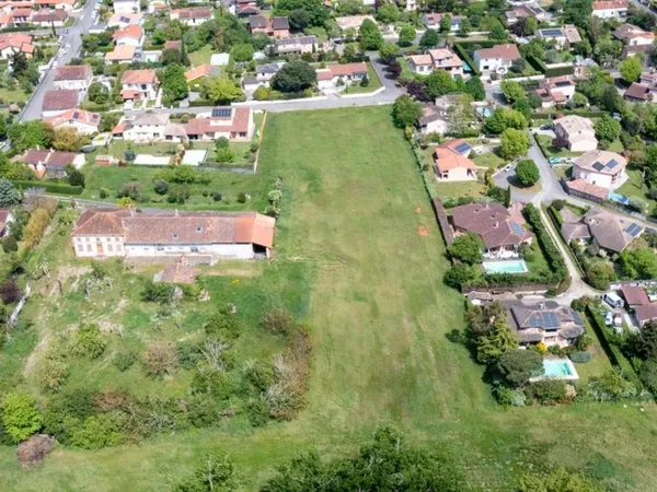 Terrain 616 m² Labege 