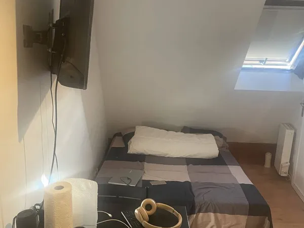 Studio 1 pièce 9 m² 