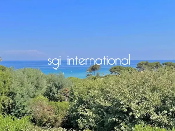 REF 2329 - EXCLUSIVITÉ - RAMATUELLE - VILLA CONTEMPORAINE - TRÈS 