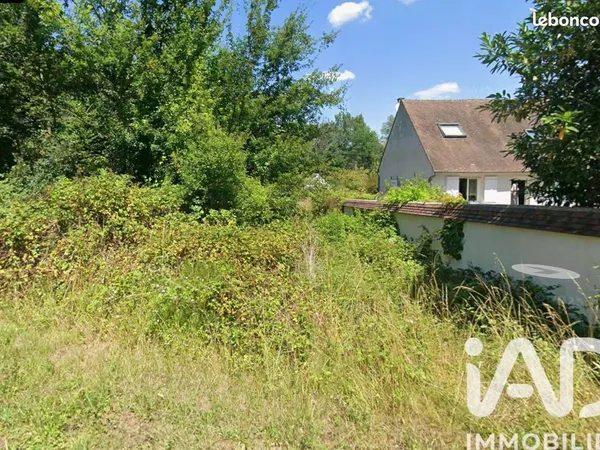 Terrain 1108 m² Château-Landon 