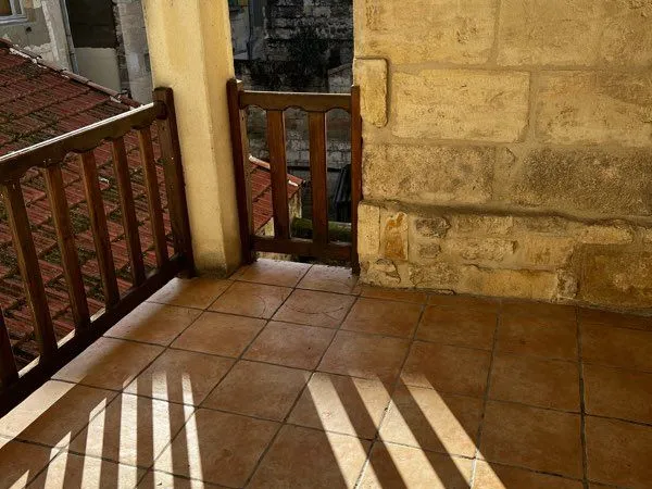 Appartement T2 Beaucaire avec extérieur 