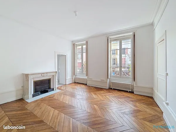 Appartement 6 pièces 225 m² 