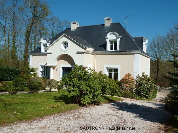 Vends maison 280m²/propriété 2200m² sur CENS-10 pièces 