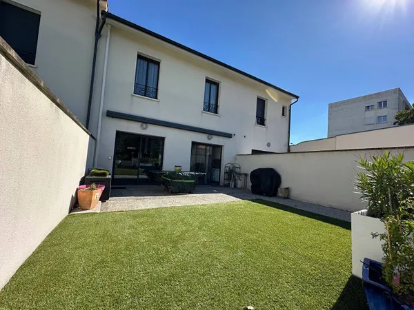 Maison 5 pièces 139 m² 
