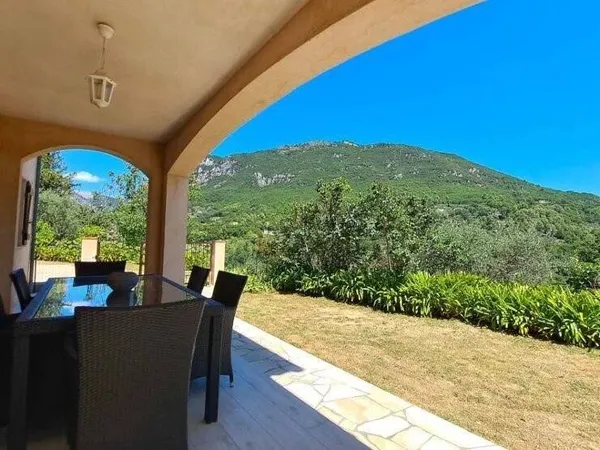 Villa 3 pièces 90 m² 