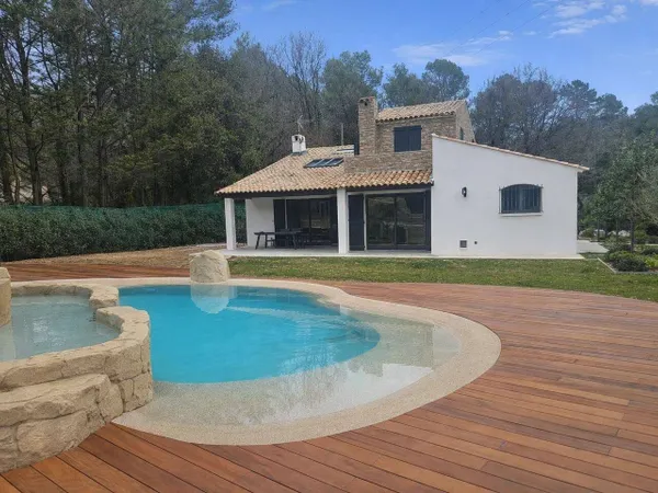 Maison 5 pièces 210 m² 