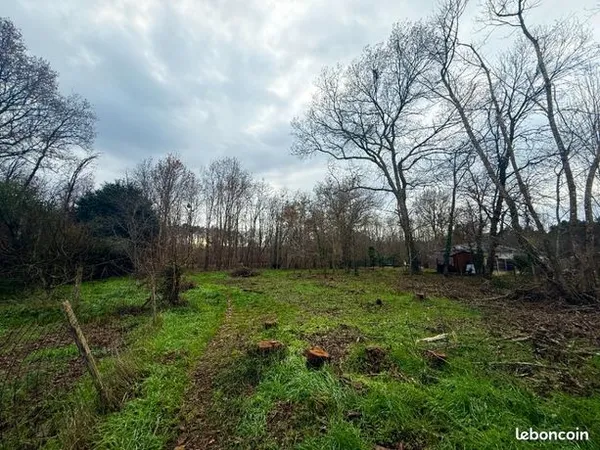 Terrain 1500 m² 