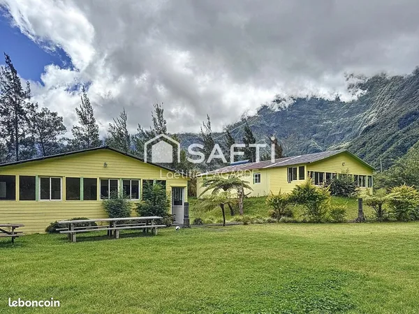 Maison 22 pièces 640 m² 