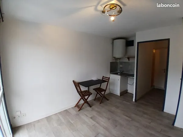 Studio 2 pièces 16 m² 