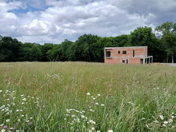 Terrain 937 m² 
