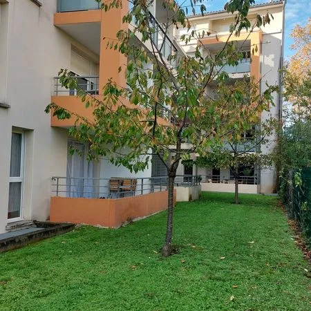 Appartement 2 pièces 43 m² avec Balcon et Parking souterrain 