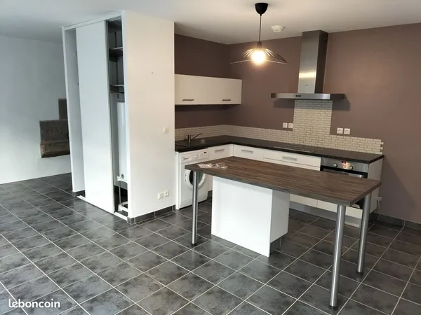 Grand T2 avec jardin privatif à Saint-Etienne 