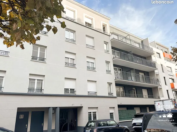 Studio 1 pièce 30 m² 